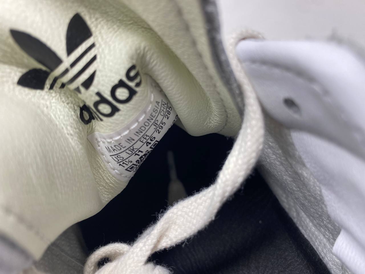 Adidas Superstar PÖLL Seoul Sneakers Mens US 9 White Like New