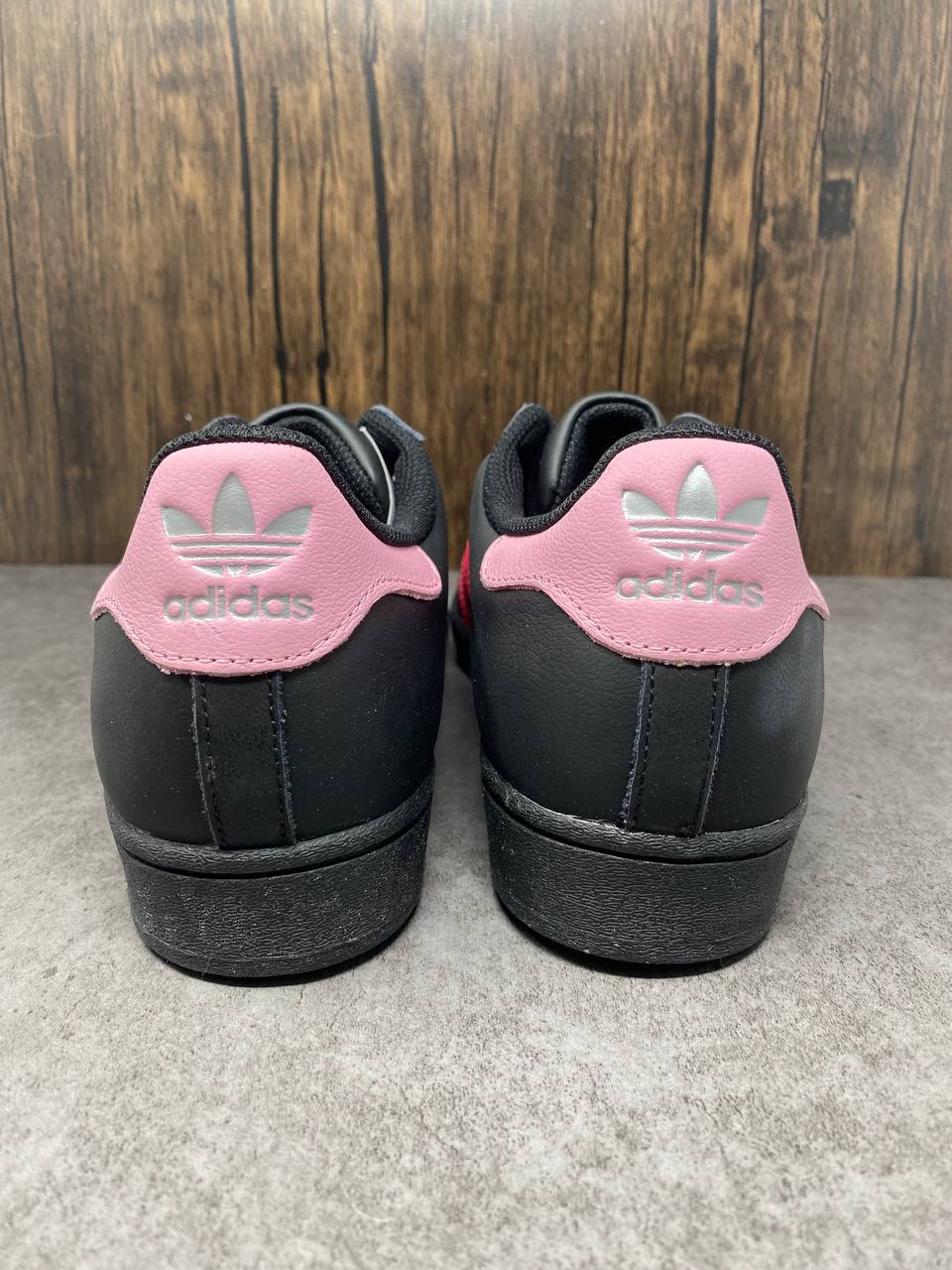 Adidas Superstar Sneakers Womens US 8 Black/Red/Pink Good Condition