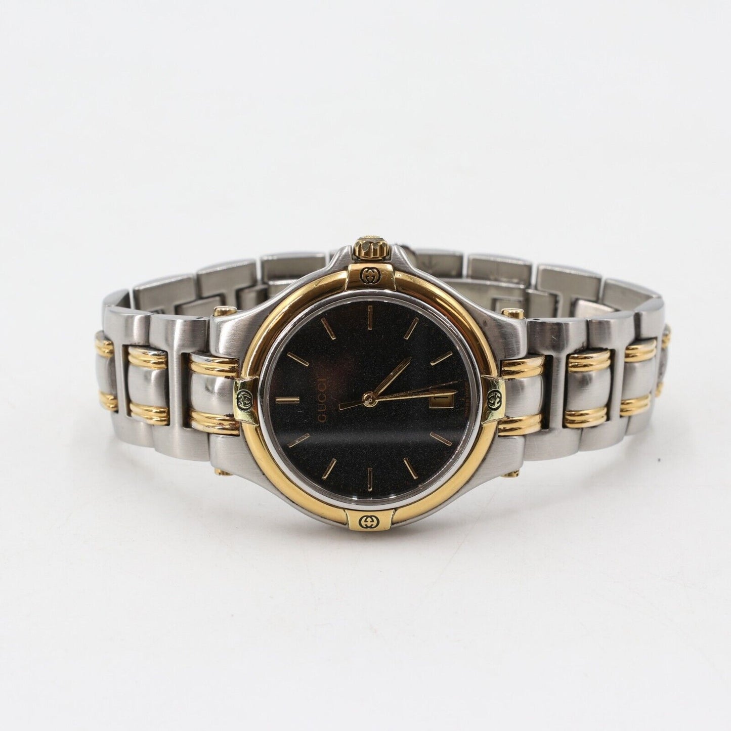 Gucci 9040L Two Tone Gold Silver Swiss Made Stainless Steel Wrist GG-A1211P-A002